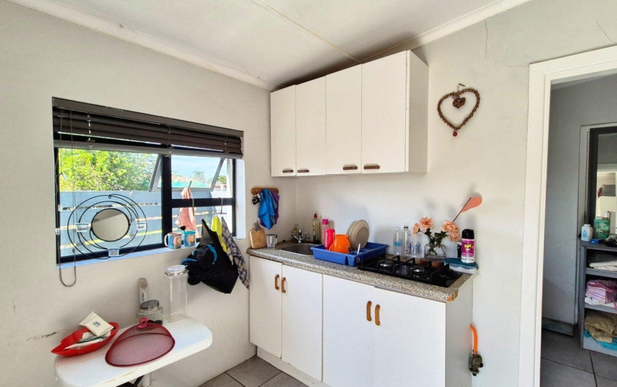 6 Bedroom Property for Sale in Riverside Western Cape